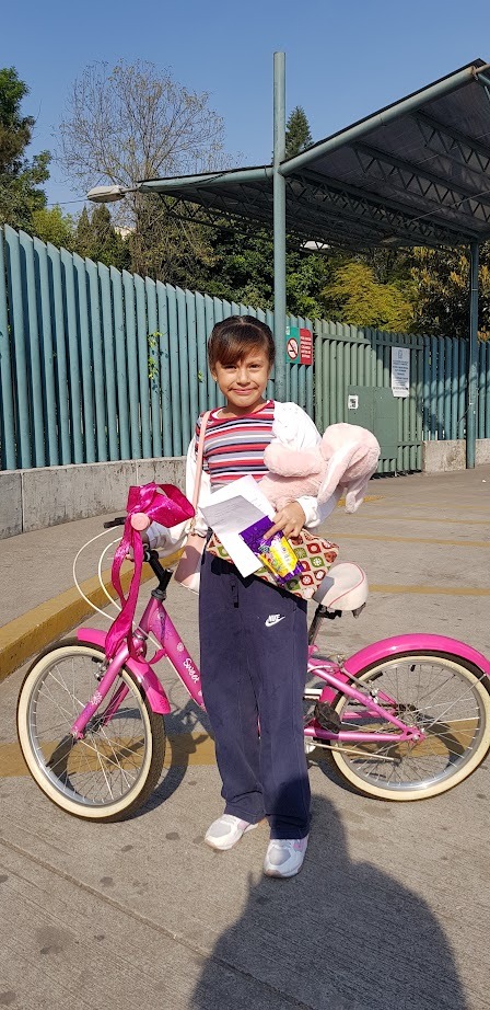 Entrega de regalos en el hospital
